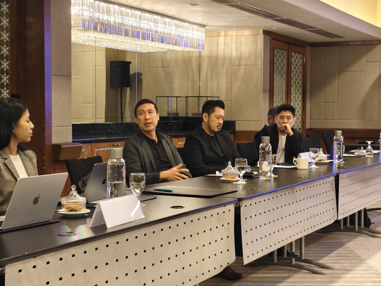 Participants in discussion at the Shari'a-compliant digital assets roundtable, Mandarin Oriental, Kuala Lumpur